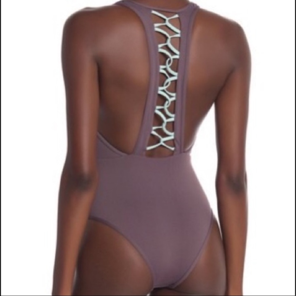 L*Space - Ryder One-Piece Swimsuit New - Picture 5 of 6